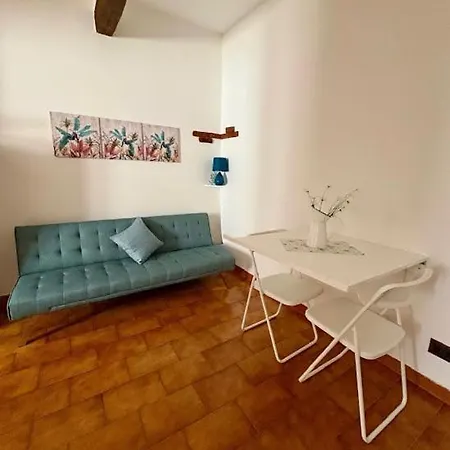 شقة Mezzanino Flat
