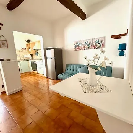 Mezzanino Flat ليفورنو